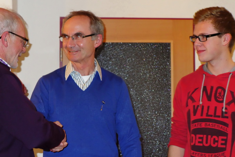 Wolfgang Hey und Marek Schiller mit Eberhard Wezel DSC00637